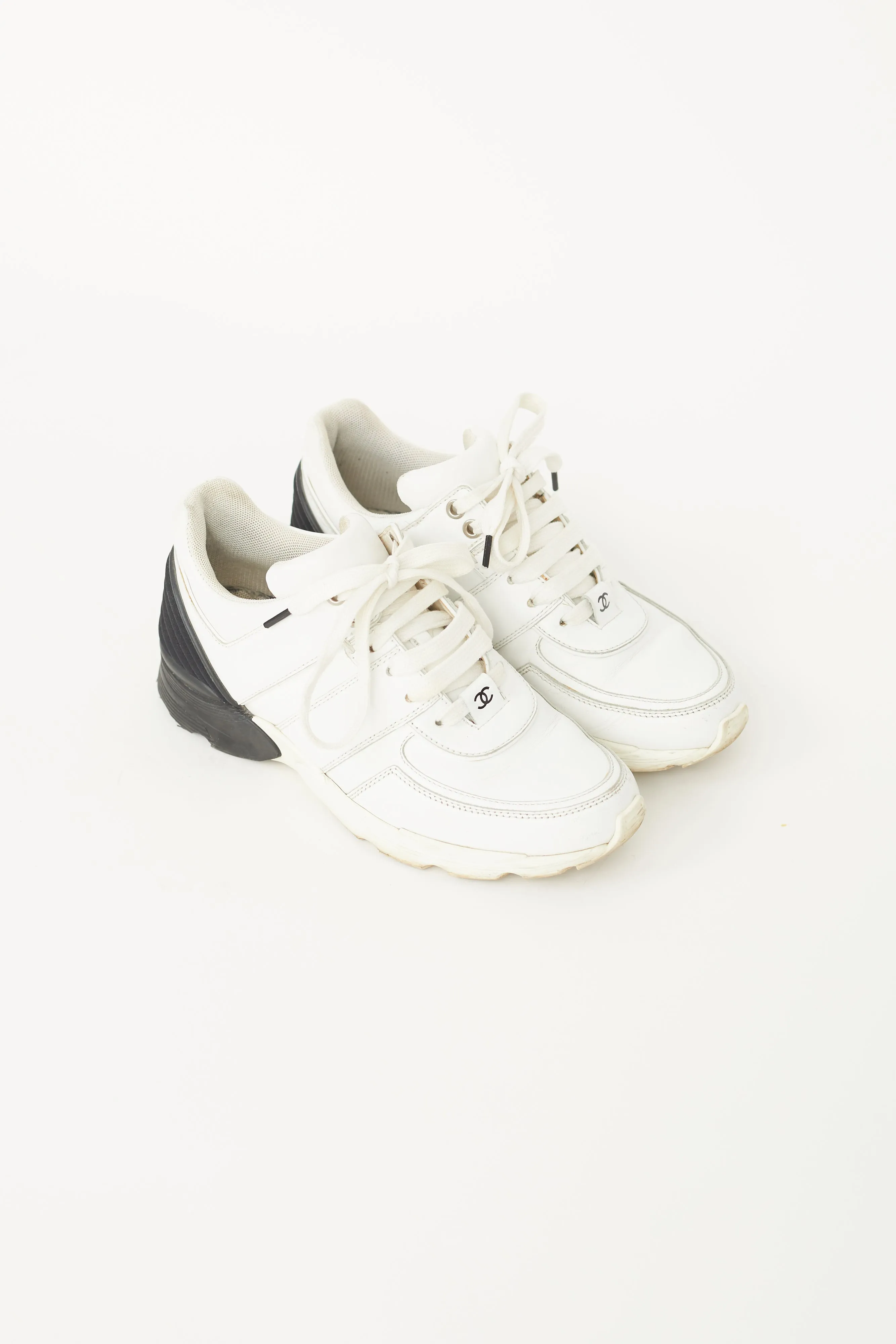 2016 White & Black Leather & Nylon Low-Top Sneaker